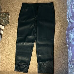 Ann Taylor Black Cropped Ankle Pants